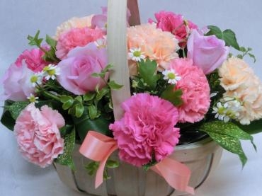 母の日ご注文受付ております。｜「アライ花店」　（山形県山形市の花キューピット加盟店 花屋）のブログ