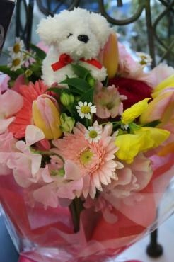 マスコット入り花束♬｜「アライ花店」　（山形県山形市の花キューピット加盟店 花屋）のブログ