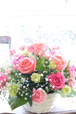 お誕生日アレンジ♬｜「アライ花店」　（山形県山形市の花キューピット加盟店 花屋）のブログ