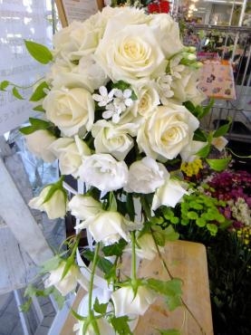 キャスケードブーケ｜「アライ花店」　（山形県山形市の花キューピット加盟店 花屋）のブログ
