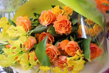 男性の方へ誕生日花束♬｜「アライ花店」　（山形県山形市の花キューピット加盟店 花屋）のブログ