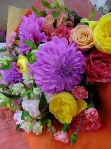 お誕生日の花束｜「アライ花店」　（山形県山形市の花キューピット加盟店 花屋）のブログ