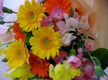 お見舞いの花束｜「アライ花店」　（山形県山形市の花キューピット加盟店 花屋）のブログ