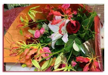 華やか花束｜「アライ花店」　（山形県山形市の花キューピット加盟店 花屋）のブログ