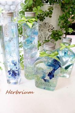 涼しげなハーバリウム♬｜「アライ花店」　（山形県山形市の花キューピット加盟店 花屋）のブログ
