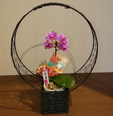 お正月飾り＆お正月花の準備中♪｜「愛花」　（愛媛県松山市の花キューピット加盟店 花屋）のブログ