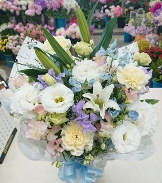 春のお供え アレンジメント｜「愛花」　（愛媛県松山市の花キューピット加盟店 花屋）のブログ