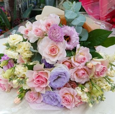 お祝い 花束♪｜「愛花」　（愛媛県松山市の花キューピット加盟店 花屋）のブログ