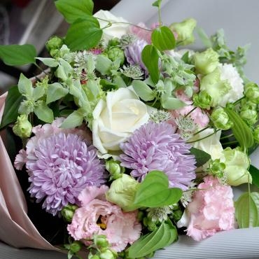 お誕生日の花束｜「フローリスト　シバタ」　（兵庫県三木市の花キューピット加盟店 花屋）のブログ