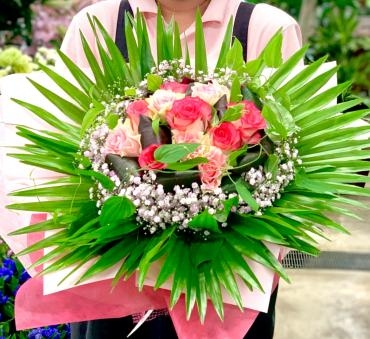 プロポーズ ダーズンローズ ブーケ風花束♪｜「愛花」　（愛媛県松山市の花キューピット加盟店 花屋）のブログ