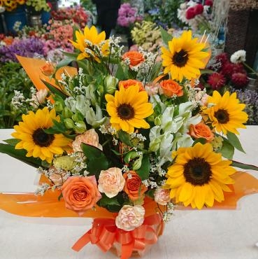 お祝い アレンジメント♪｜「愛花」　（愛媛県松山市の花キューピット加盟店 花屋）のブログ