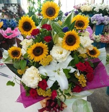 デビュー15周年 お祝い アレンジメント♪｜「愛花」　（愛媛県松山市の花キューピット加盟店 花屋）のブログ