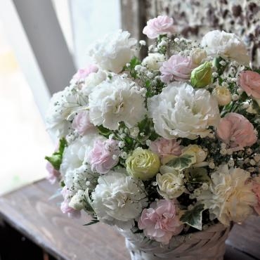 お盆のお供花｜「フローリスト　シバタ」　（兵庫県三木市の花キューピット加盟店 花屋）のブログ