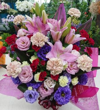 お誕生日祝い アレンジメント♪｜「愛花」　（愛媛県松山市の花キューピット加盟店 花屋）のブログ