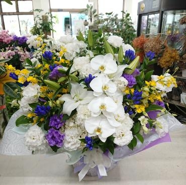 四十九日法要 お供え アレンジメント｜「愛花」　（愛媛県松山市の花キューピット加盟店 花屋）のブログ