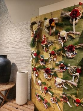 お正月飾り販売スタート！｜「花里」　（神奈川県逗子市の花キューピット加盟店 花屋）のブログ