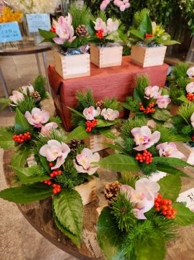 一合枡のアレンジメント｜「花里」　（神奈川県逗子市の花キューピット加盟店 花屋）のブログ