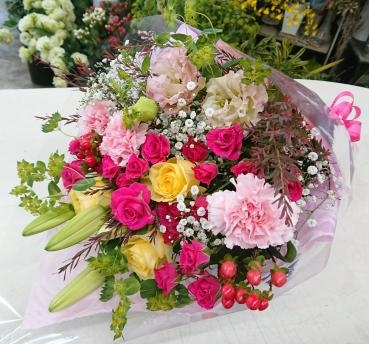 コンサート 御礼 贈呈用花束♪｜「愛花」　（愛媛県松山市の花キューピット加盟店 花屋）のブログ