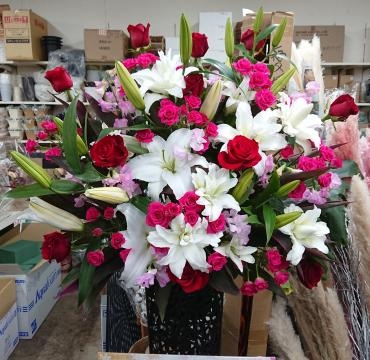 ダンス公演に お祝い 生花スタンド♪｜「愛花」　（愛媛県松山市の花キューピット加盟店 花屋）のブログ