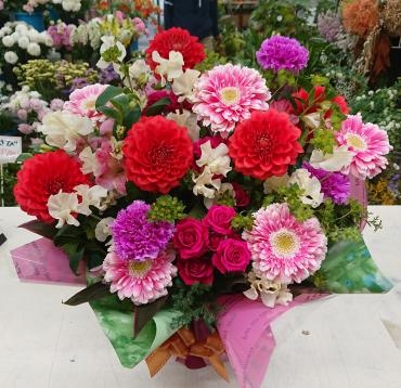 個展 お祝い アレンジメント♪｜「愛花」　（愛媛県松山市の花キューピット加盟店 花屋）のブログ