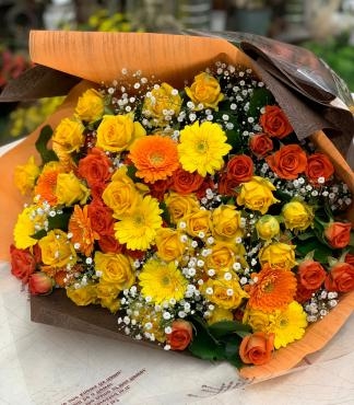 お誕生日祝い 花束♪｜「愛花」　（愛媛県松山市の花キューピット加盟店 花屋）のブログ
