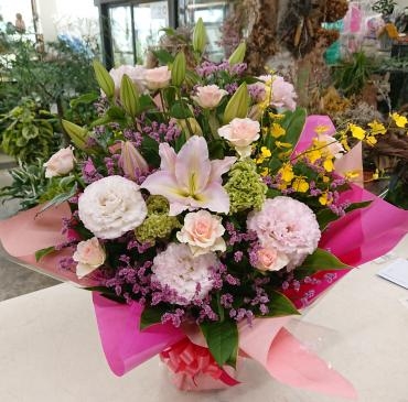 お誕生日祝い アレンジメント♪｜「愛花」　（愛媛県松山市の花キューピット加盟店 花屋）のブログ
