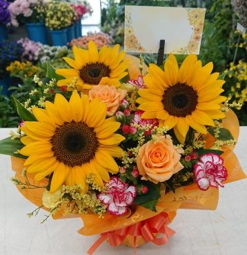 退職祝い アレンジメント♪｜「愛花」　（愛媛県松山市の花キューピット加盟店 花屋）のブログ