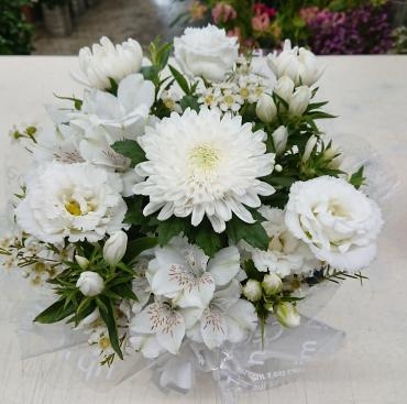 お通夜 お供え アレンジメント｜「愛花」　（愛媛県松山市の花キューピット加盟店 花屋）のブログ