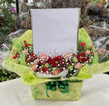 お祝い アレンジメント♪パネル付き♪｜「愛花」　（愛媛県松山市の花キューピット加盟店 花屋）のブログ