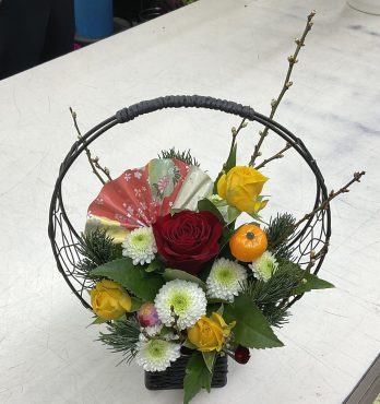 お正月アレンジメント♪｜「愛花」　（愛媛県松山市の花キューピット加盟店 花屋）のブログ
