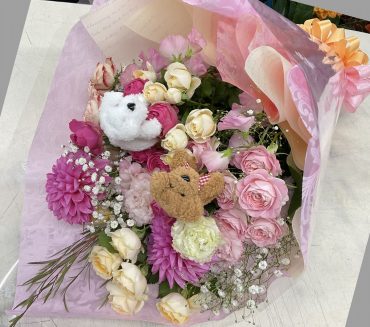続々、成人式「はたちの集い」お祝い花束♪｜「愛花」　（愛媛県松山市の花キューピット加盟店 花屋）のブログ