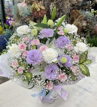 一周忌 お供え アレンジメント｜「愛花」　（愛媛県松山市の花キューピット加盟店 花屋）のブログ