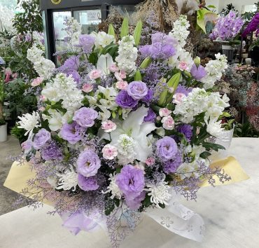 お別れの会 お供え アレンジメント｜「愛花」　（愛媛県松山市の花キューピット加盟店 花屋）のブログ