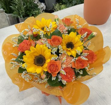 ヒマワリのアレンジメント♪｜「愛花」　（愛媛県松山市の花キューピット加盟店 花屋）のブログ