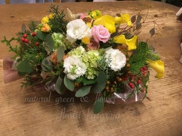 退院御祝のアレンジメント＆心温まる冬の花鉢揃っています(*^_^*)｜「フローリスト飾り屋」　（鹿児島県鹿児島市の花キューピット加盟店 花屋）のブログ