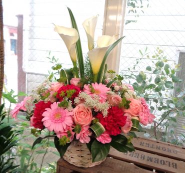 お誕生日のアレンジなど・・・｜「緑花園」　（徳島県吉野川市の花キューピット加盟店 花屋）のブログ
