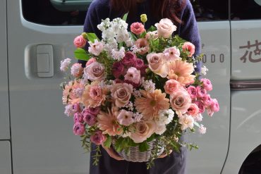 お誕生日のアレンジメント｜「フラワーショップ花よど」　（熊本県天草市の花キューピット加盟店 花屋）のブログ