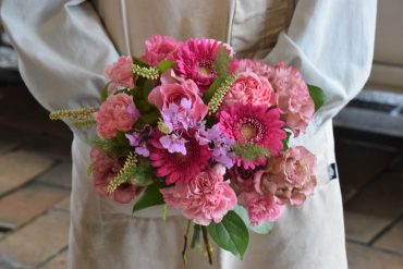 母の日の花束続きます♪｜「フラワーショップ花よど」　（熊本県天草市の花キューピット加盟店 花屋）のブログ