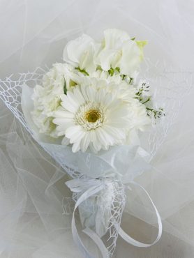 ペットのお供え　ミニブーケ　ホワイト系｜「彩季舎」　（群馬県高崎市の花キューピット加盟店 花屋）のブログ