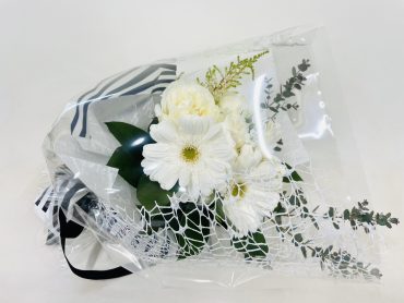 白い花束｜「彩季舎」　（群馬県高崎市の花キューピット加盟店 花屋）のブログ
