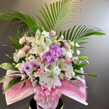 お祝い記念アレンジメント｜「銀座ニューフラワー」　（東京都中央区の花キューピット加盟店 花屋）のブログ