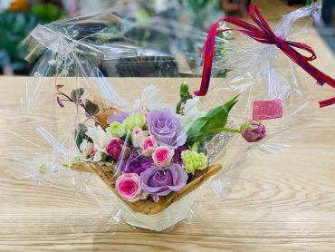 お誕生祝い　アレンジメント｜「彩季舎」　（群馬県高崎市の花キューピット加盟店 花屋）のブログ