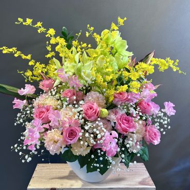 個展開催お祝いアレンジメント｜「銀座ニューフラワー」　（東京都中央区の花キューピット加盟店 花屋）のブログ