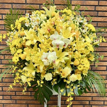ライブ会場へ開催お祝いのスタンド花｜「銀座ニューフラワー」　（東京都中央区の花キューピット加盟店 花屋）のブログ