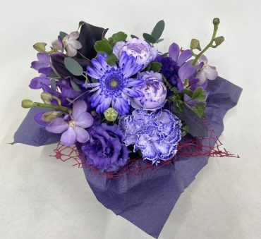 青と紫系のアレンジメント｜「彩季舎」　（群馬県高崎市の花キューピット加盟店 花屋）のブログ