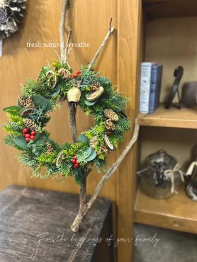 癒されるクリスマスリース…｜「フローリスト飾り屋」　（鹿児島県鹿児島市の花キューピット加盟店 花屋）のブログ