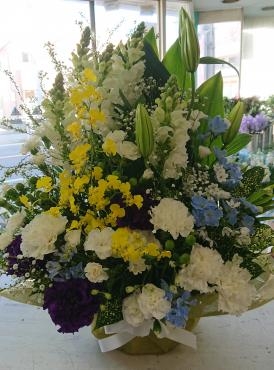 お盆用　御供え　アレンジメント｜「白川花店」　（山梨県大月市の花キューピット加盟店 花屋）のブログ