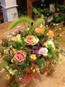 秋色　アレンジ　たのしんでいます　♪　♪　♪｜「フローリスト飾り屋」　（鹿児島県鹿児島市の花キューピット加盟店 花屋）のブログ