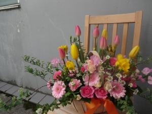 卒業・ホワイトデーなど　春の　贈り物に！｜「緑花園」　（徳島県吉野川市の花キューピット加盟店 花屋）のブログ