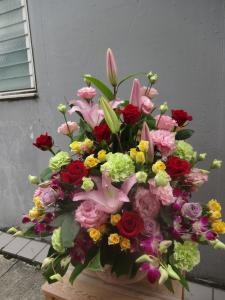 お誕生日のアレンジほか・・・｜「緑花園」　（徳島県吉野川市の花キューピット加盟店 花屋）のブログ